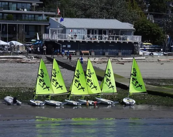 Hollyburn Sailing Club